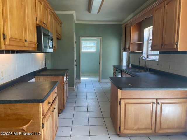 97 Rayburn Road, Carriere, MS 39426