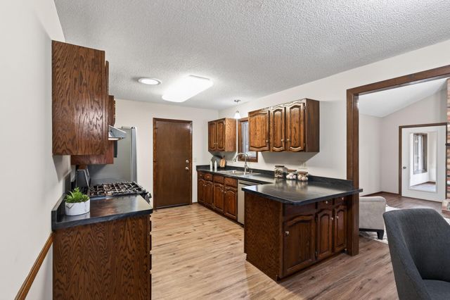 7720 Irish Avenue S, Cottage Grove, MN 55016