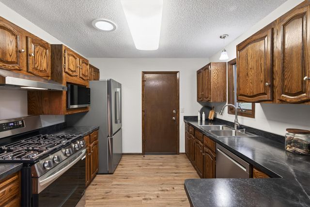 7720 Irish Avenue S, Cottage Grove, MN 55016