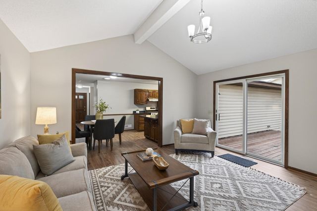 7720 Irish Avenue S, Cottage Grove, MN 55016