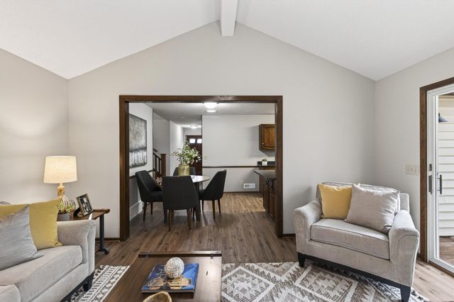 7720 Irish Avenue S, Cottage Grove, MN 55016