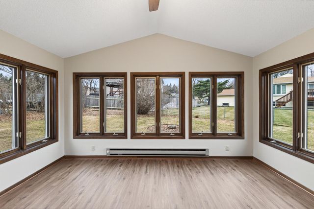 7720 Irish Avenue S, Cottage Grove, MN 55016