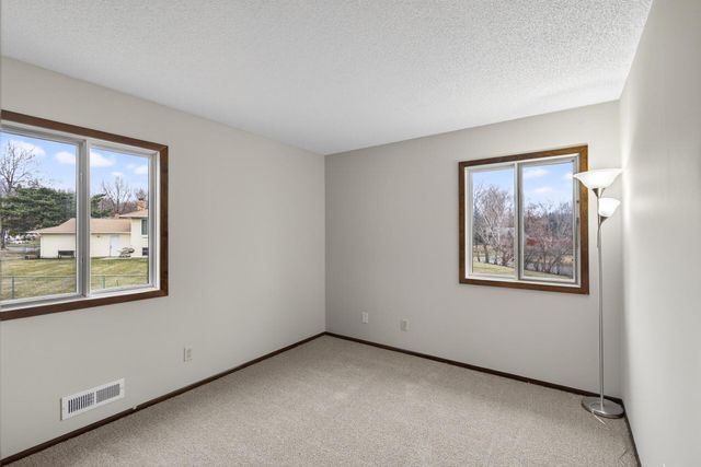 7720 Irish Avenue S, Cottage Grove, MN 55016