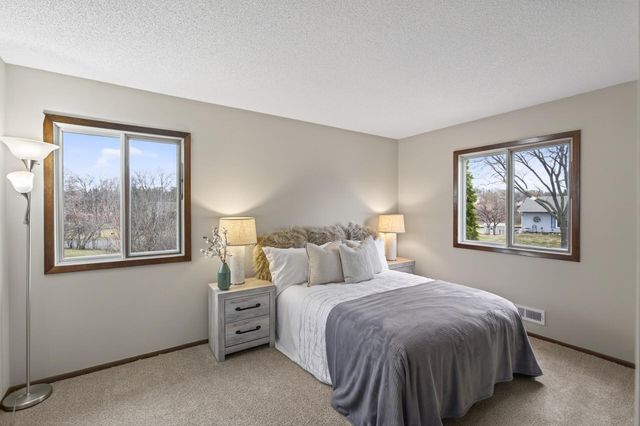 7720 Irish Avenue S, Cottage Grove, MN 55016