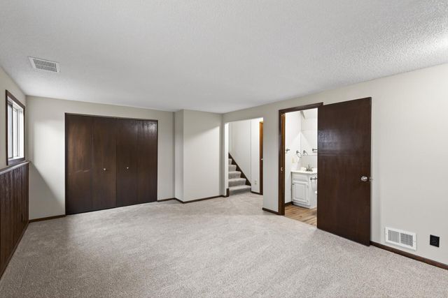 7720 Irish Avenue S, Cottage Grove, MN 55016