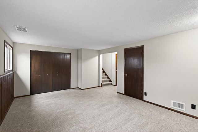 7720 Irish Avenue S, Cottage Grove, MN 55016