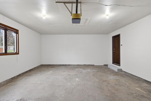 7720 Irish Avenue S, Cottage Grove, MN 55016