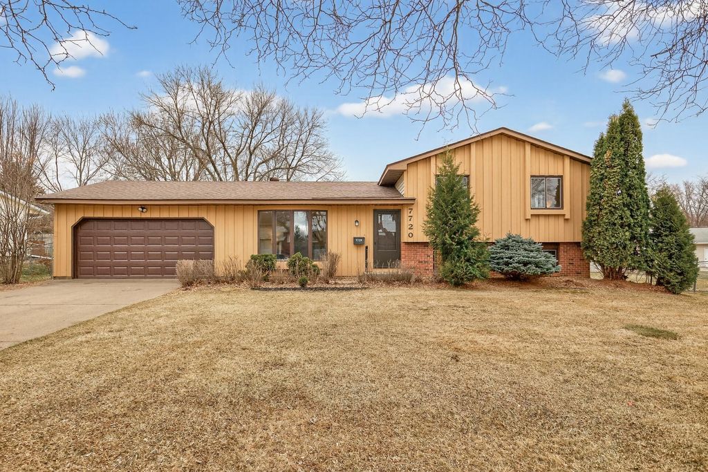 7720 Irish Avenue S, Cottage Grove, MN 55016