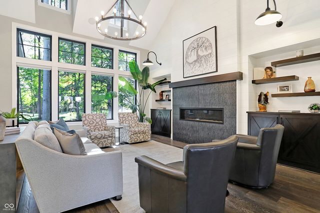 10725 Holliday Farms Boulevard, Zionsville, IN 46077