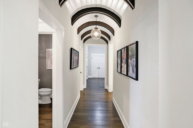 10725 Holliday Farms Boulevard, Zionsville, IN 46077