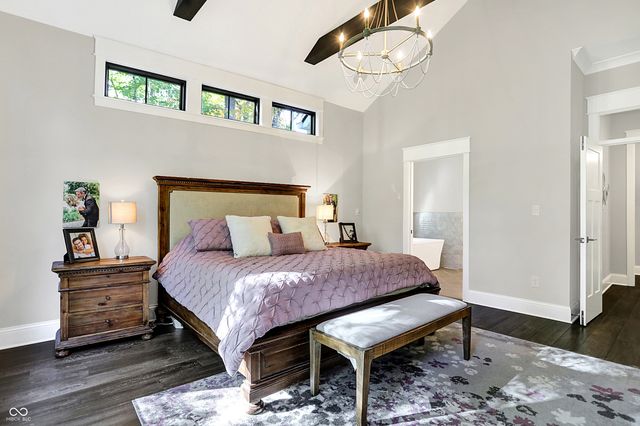 10725 Holliday Farms Boulevard, Zionsville, IN 46077