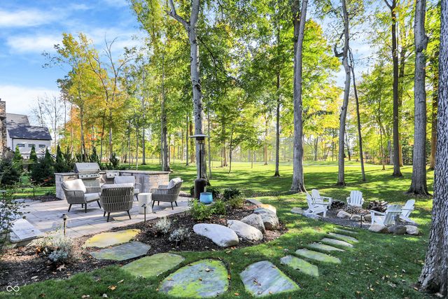 10725 Holliday Farms Boulevard, Zionsville, IN 46077