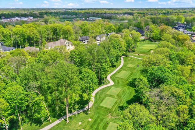 10725 Holliday Farms Boulevard, Zionsville, IN 46077