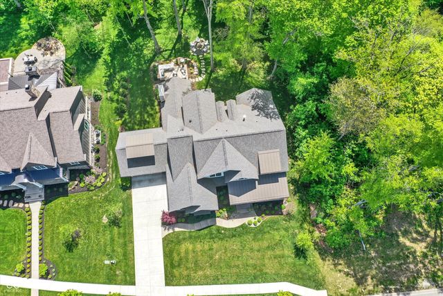 10725 Holliday Farms Boulevard, Zionsville, IN 46077