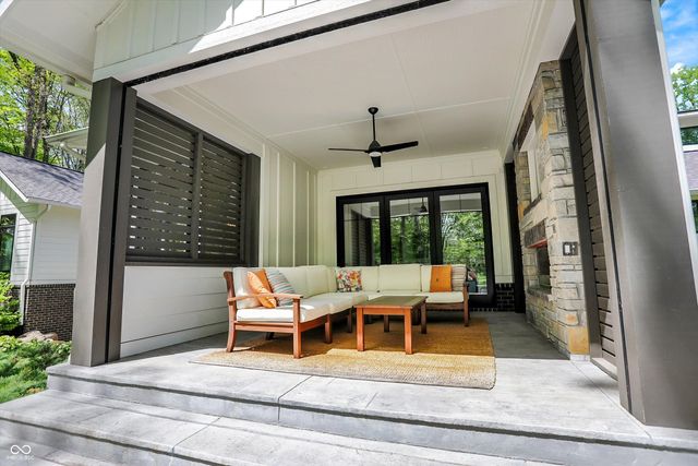 10725 Holliday Farms Boulevard, Zionsville, IN 46077