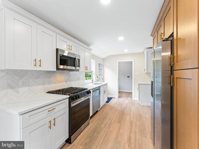 306 WILTSHIRE DR, Williamstown, NJ 08094