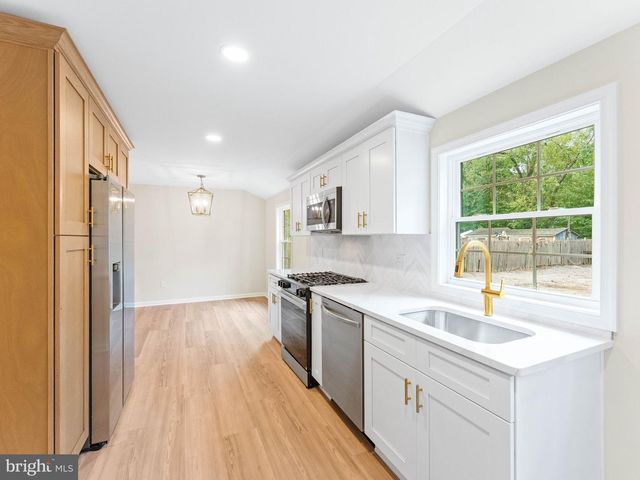 306 WILTSHIRE DR, Williamstown, NJ 08094