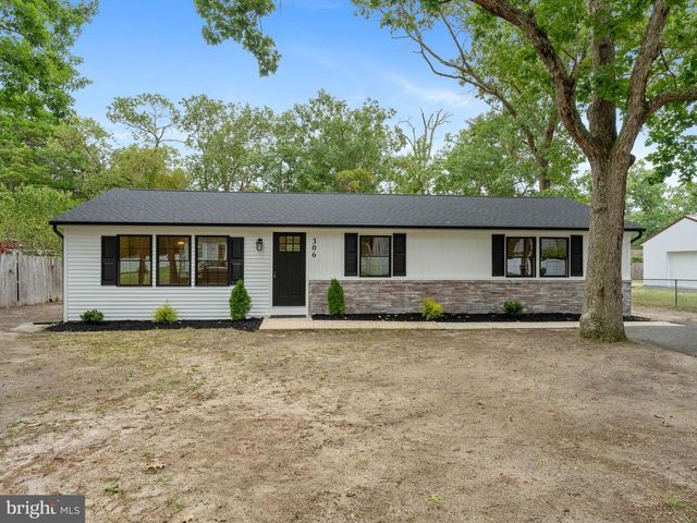 306 WILTSHIRE DR, Williamstown, NJ 08094