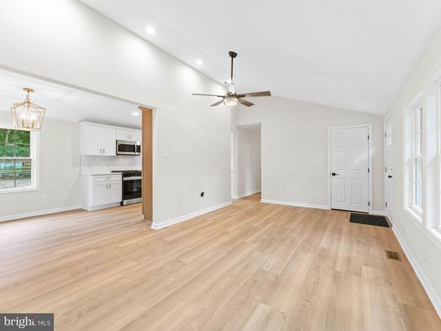 306 WILTSHIRE DR, Williamstown, NJ 08094