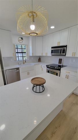 9520 SW 188th Ter, Cutler Bay, FL 33157