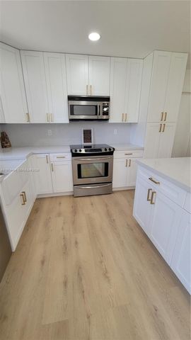 9520 SW 188th Ter, Cutler Bay, FL 33157