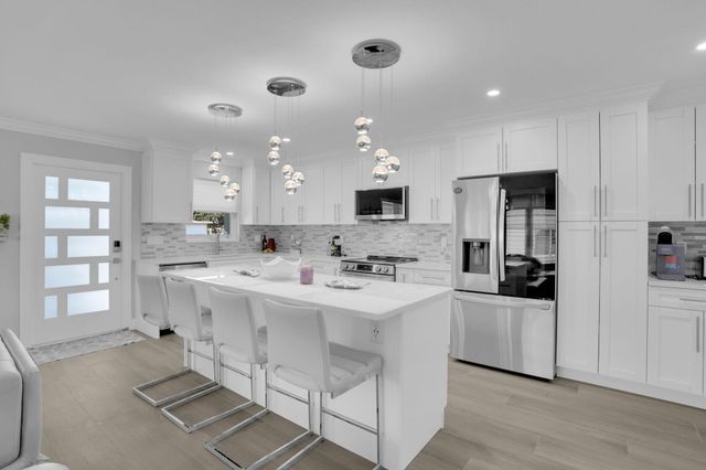 540 High Point Drive A, Delray Beach, FL 33445