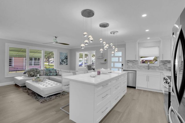 540 High Point Drive A, Delray Beach, FL 33445