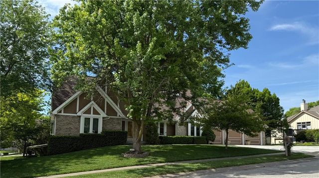 1509 Wynbrick Drive, Liberty, MO 64068