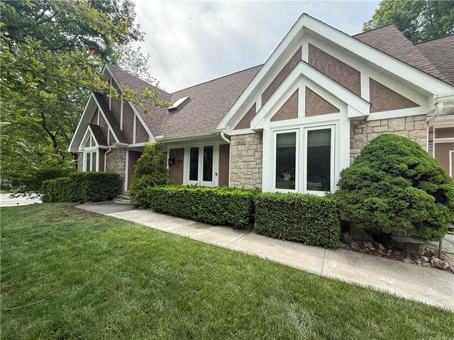 1509 Wynbrick Drive, Liberty, MO 64068