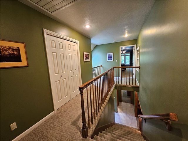 1509 Wynbrick Drive, Liberty, MO 64068