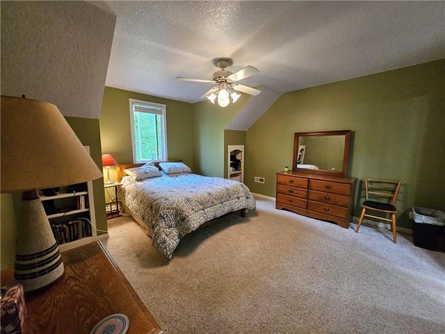 1509 Wynbrick Drive, Liberty, MO 64068