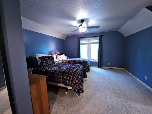 1509 Wynbrick Drive, Liberty, MO 64068