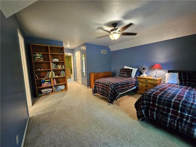 1509 Wynbrick Drive, Liberty, MO 64068