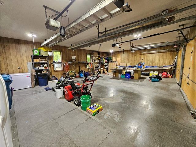 1509 Wynbrick Drive, Liberty, MO 64068