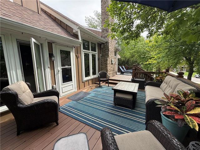 1509 Wynbrick Drive, Liberty, MO 64068
