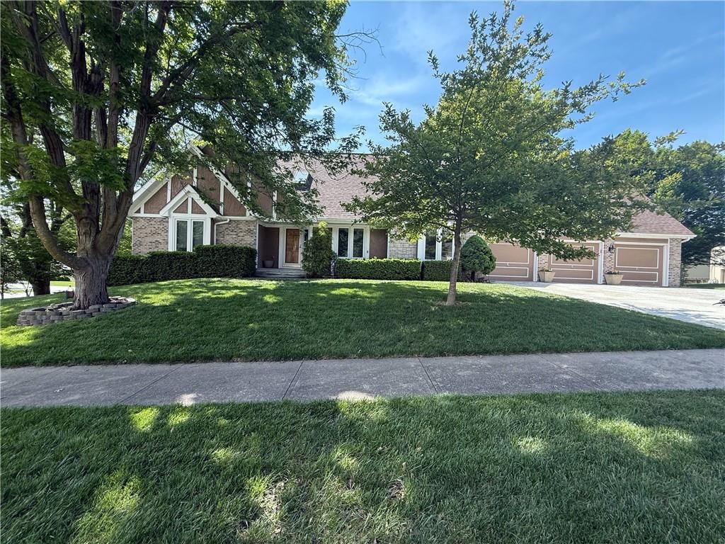 1509 Wynbrick Drive, Liberty, MO 64068