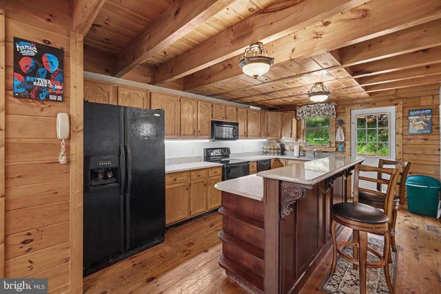 186 HIGH KNOB RD, Front Royal, VA 22630