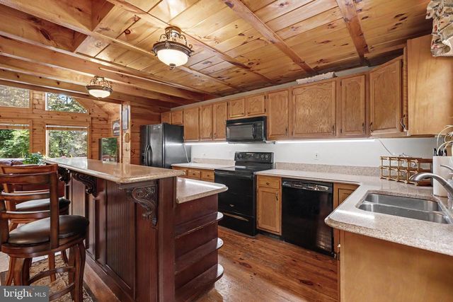 186 HIGH KNOB RD, Front Royal, VA 22630
