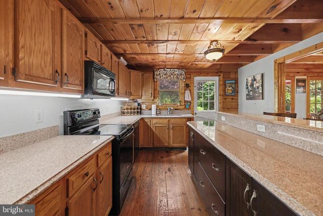 186 HIGH KNOB RD, Front Royal, VA 22630