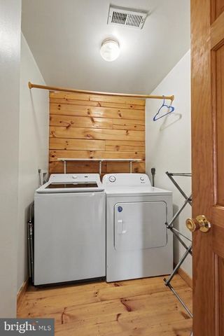 186 HIGH KNOB RD, Front Royal, VA 22630