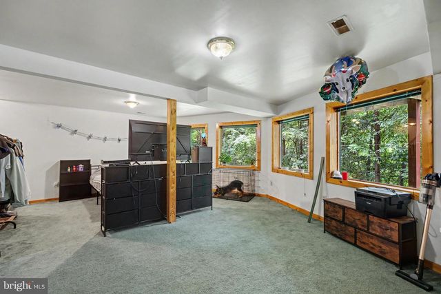 186 HIGH KNOB RD, Front Royal, VA 22630