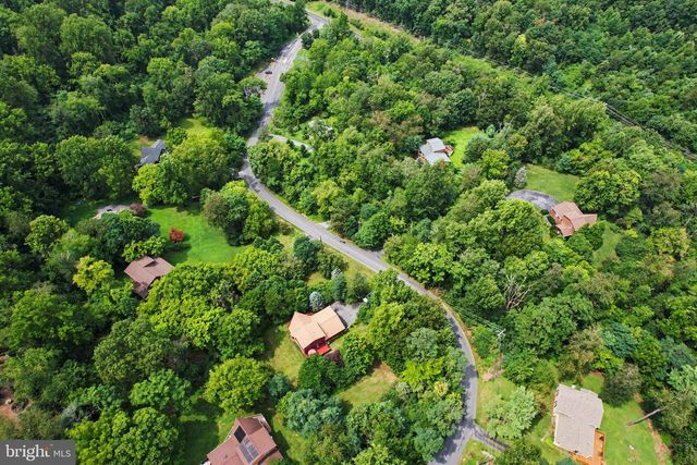 186 HIGH KNOB RD, Front Royal, VA 22630