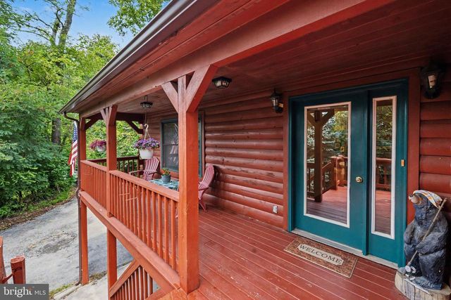 186 HIGH KNOB RD, Front Royal, VA 22630