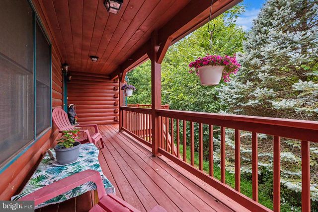 186 HIGH KNOB RD, Front Royal, VA 22630