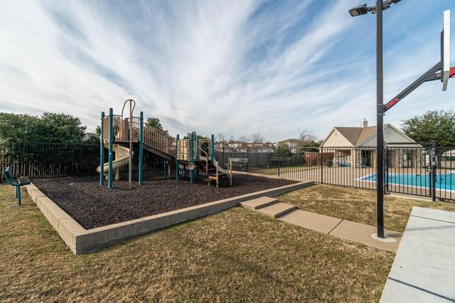 1017 Blue Jay Lane, Sherman, TX 75092