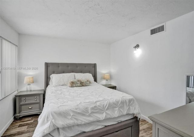 3424 SE 12th Street B6, Pompano Beach, FL 33062