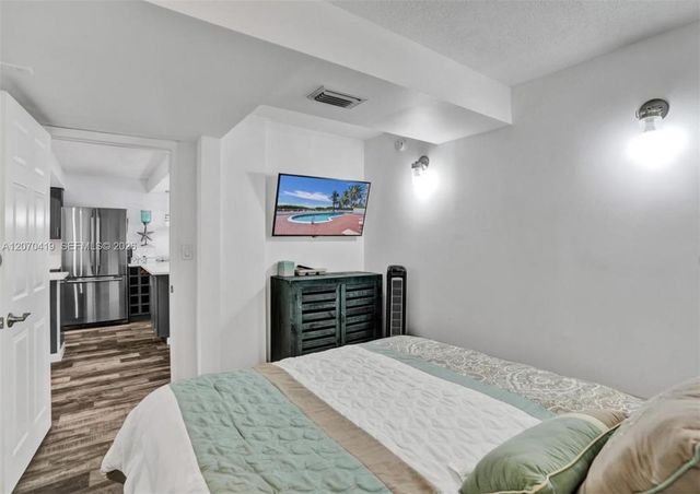3424 SE 12th Street B6, Pompano Beach, FL 33062