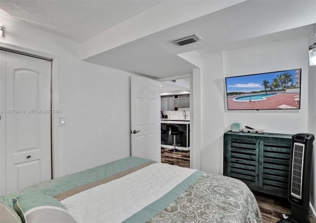 3424 SE 12th Street B6, Pompano Beach, FL 33062