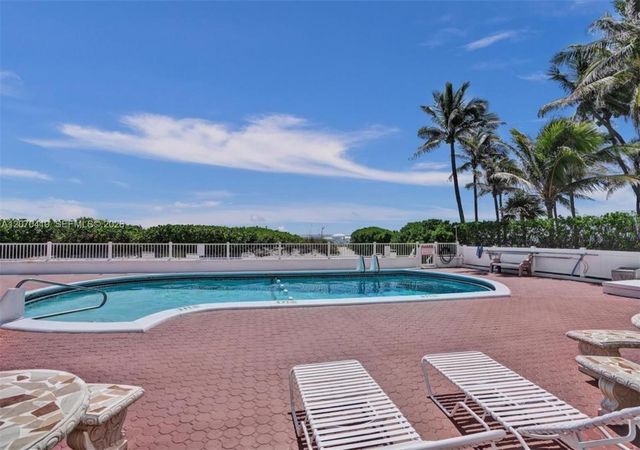 3424 SE 12th Street B6, Pompano Beach, FL 33062