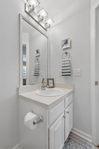 2805 Summer Hollow Ln, Hermitage, TN 37076